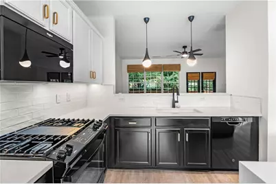 3635 Chattahoochee Summit Drive SE, Atlanta, GA 30339 - Photo 4