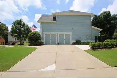 7423 Fireside Lane, Flowery Branch, GA 30542 - Photo 14