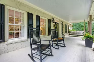 1385 Keans Ct, Roswell, GA 30075 - Photo 4