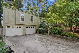 3162 Bluff Rd, Marietta, GA 30062 - Photo 2