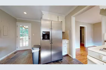 1674 Beacon Hill Boulevard, Atlanta, GA 30329 - Photo 34
