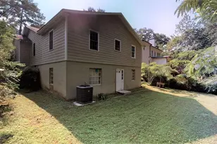 1674 Beacon Hill Blvd, Atlanta, GA 30329 - Photo 16