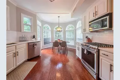1056 Shady Valley Pl NE, Atlanta, GA 30324 - Photo 16