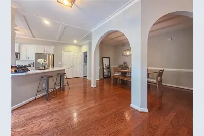 1056 Shady Valley Pl NE, Atlanta, GA 30324 - Photo 14