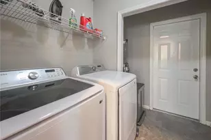 1056 Shady Valley Pl NE, Atlanta, GA 30324 - Photo 20