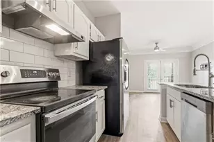 2700 Pine Tree Road NE, Atlanta, GA 30324 - Photo 8