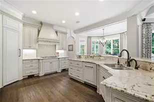 2830 Manor Bridge Dr, Alpharetta, GA 30004 - Photo 6
