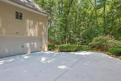 9370 Bluffwind Chase, Roswell, GA 30076 - Photo 68