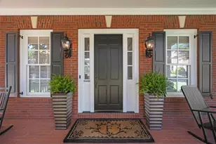 4516 Meadow Club Dr, Suwanee, GA 30024 - Photo 4