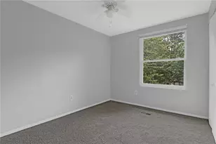 1885 Corduroy Ct, Lithonia, GA 30058 - Photo 18