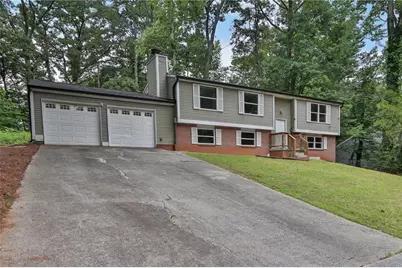 1885 Corduroy Court, Lithonia, GA 30058 - Photo 2