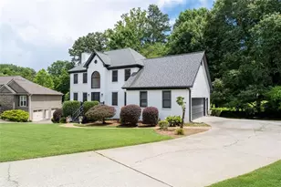 3230 Mary Dr, Marietta, GA 30066 - Photo 2