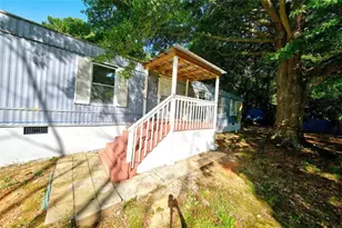 416 Blueberry Ct, Winder, GA 30680 - Photo 8