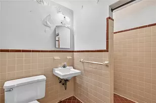 6885 Heathfield Dr, Atlanta, GA 30328 - Photo 30