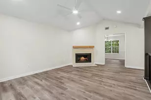105 Creek View Dr, Hoschton, GA 30548 - Photo 14