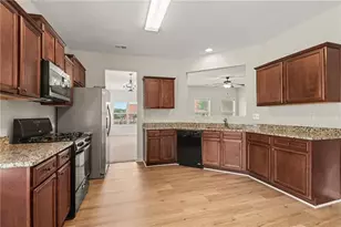 4205 Magnolia Pl, Gainesville, GA 30504 - Photo 12