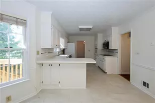 4128 Mayflower Ct, Lilburn, GA 30047 - Photo 26