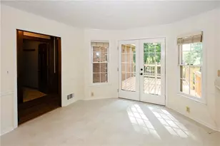 4128 Mayflower Ct, Lilburn, GA 30047 - Photo 12