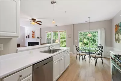 120 Regent Place, Woodstock, GA 30188 - Photo 12