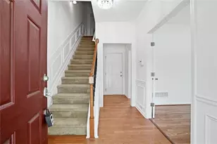 736 Pecan Knoll Dr, Marietta, GA 30008 - Photo 2