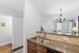 1147 Glenridge Pl, Atlanta, GA 30342 - Photo 16