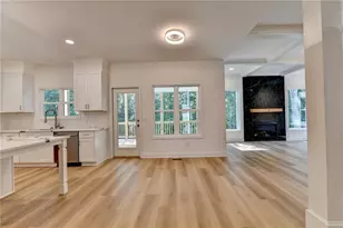 9135 Fox Trail Ln, Gainesville, GA 30506 - Photo 14