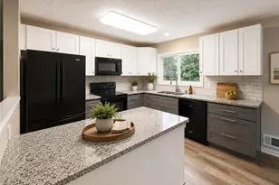 184 Misty Hollow Way, Woodstock, GA 30188 - Photo 2