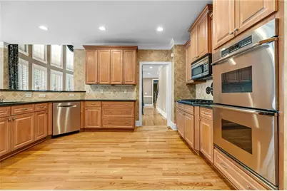 2359 Glenmore Lane, Snellville, GA 30078 - Photo 14