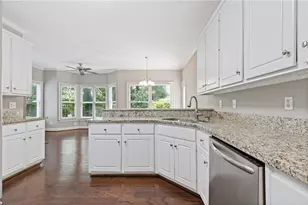 815 Cedar Creek Dr, Suwanee, GA 30024 - Photo 10