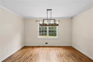 2735 Old Ivy Ct, Buford, GA 30519 - Photo 6