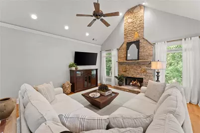 3365 Greenside Court, Dacula, GA 30019 - Photo 6