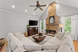3365 Greenside Ct, Dacula, GA 30019 - Photo 6