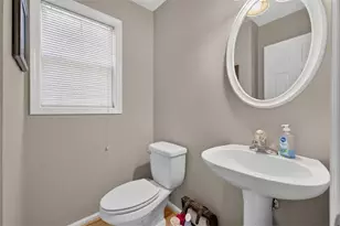 860 Scenic Lake Dr, Lawrenceville, GA 30045 - Photo 18