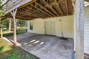 860 Scenic Lake Dr, Lawrenceville, GA 30045 - Photo 40