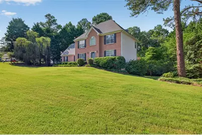 860 Scenic Lake Drive, Lawrenceville, GA 30045 - Photo 2