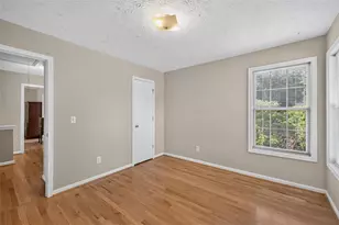 860 Scenic Lake Dr, Lawrenceville, GA 30045 - Photo 26