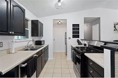 672 Lookout Court, Lawrenceville, GA 30043 - Photo 10