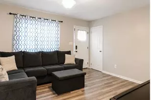 156 Inverness Dr Dr, Jonesboro, GA 30238 - Photo 2