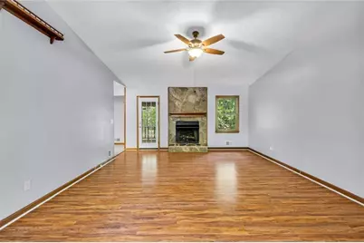1430 Hillside Place SE, Conyers, GA 30094 - Photo 4