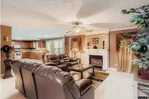 5861 Fairington Farms Ln, Lithonia, GA 30038 - Photo 18