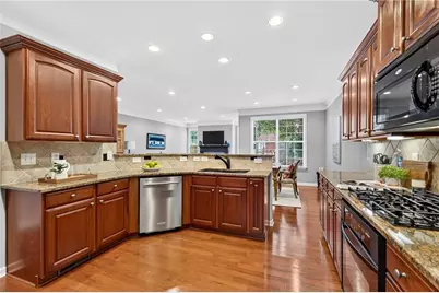 6076 Tennyson Park Way, Peachtree Corners, GA 30092 - Photo 8