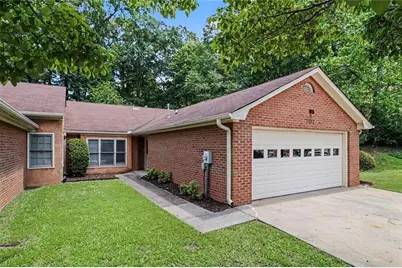 7101 Woodridge Lane, Union City, GA 30291 - Photo 2