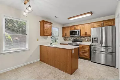7101 Woodridge Lane, Union City, GA 30291 - Photo 6
