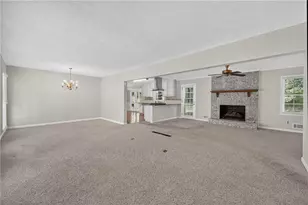 2313 Cambridge St, Snellville, GA 30078 - Photo 8