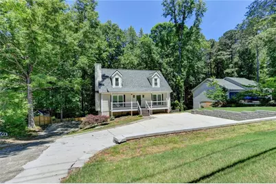 1530 Plunketts Road, Buford, GA 30519 - Photo 2