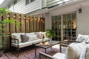 136 Peachtree Memorial Dr NW, Atlanta, GA 30309 - Photo 18