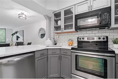 2870 Pharr Court South NW #207, Atlanta, GA 30305 - Photo 10