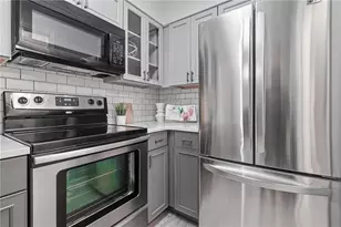 2870 Pharr Ct South NW, Atlanta, GA 30305 - Photo 8
