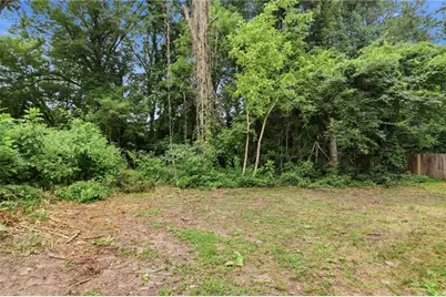562 Woodlawn Avenue NW, Atlanta, GA 30318 - Photo 34