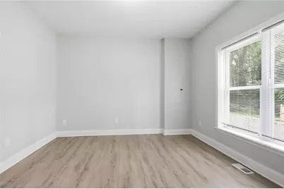 562 Woodlawn Avenue NW, Atlanta, GA 30318 - Photo 22